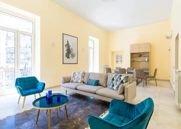 Partenope Spacious Home By Wonderful Italy